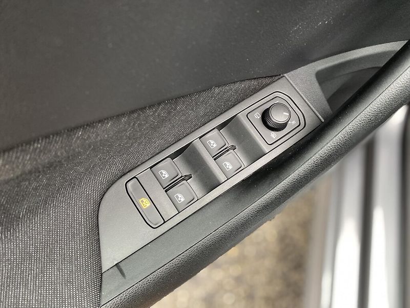 Škoda Kamiq 1.0 TSI 81 kW Style - fotka 11 z 26