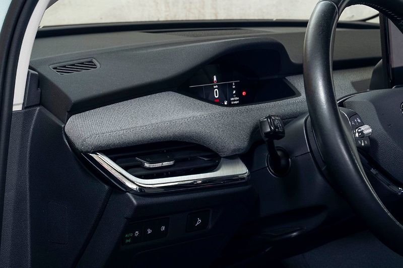 Škoda Enyaq iV 60 132kW Matrix Kamera Tažn - fotka 16 z 30