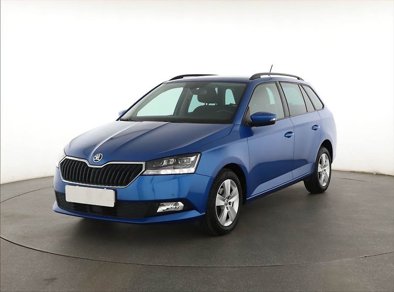 Škoda Fabia (2020) Style 1.0 TSI, Serv.kniha - fotka 2 z 16