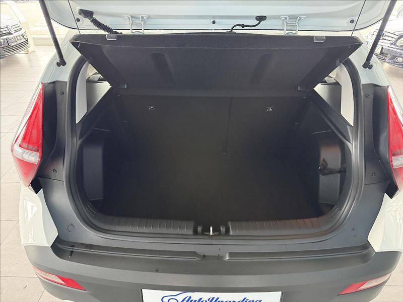 Hyundai Bayon 1,2   61kW,SERVISKA,ČR,1.MAJIT - fotka 22 z 22
