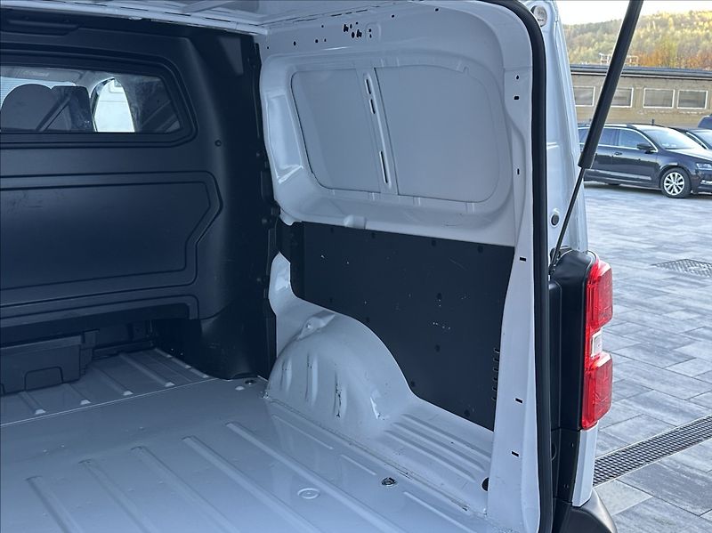 Opel Vivaro 2,0 CDTI 144PS  L2 Kombi Enjoy - fotka 40 z 53