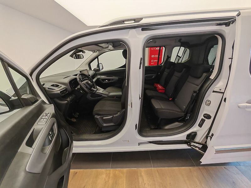 Toyota ProAce City Verso - fotka 19 z 33