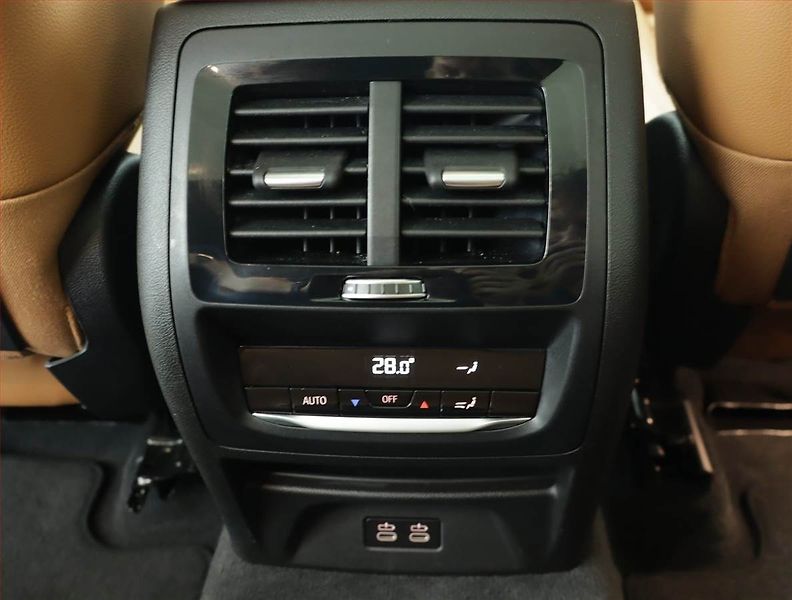 BMW iX3 (2021) 80 kWh - fotka 20 z 27