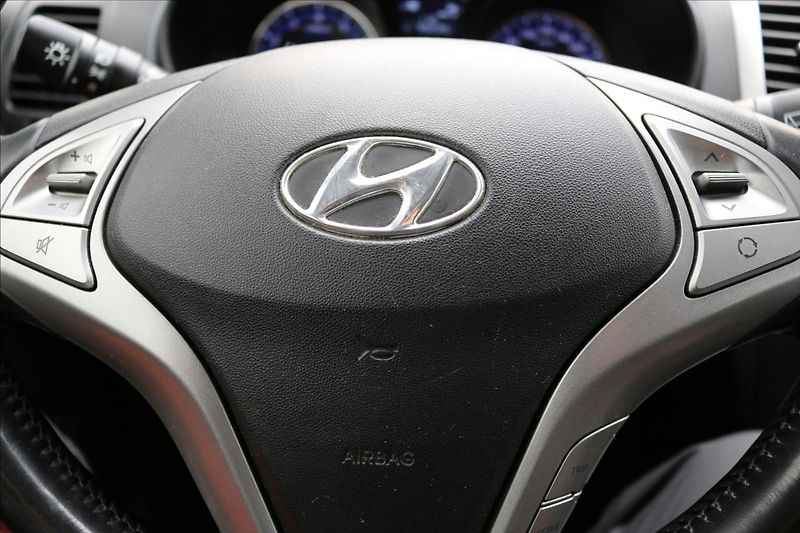 Hyundai ix20 1,6 91kW,1 majitel ČR,Tažné - fotka 12 z 31