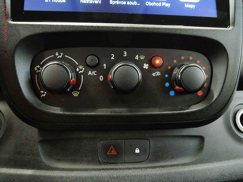 Opel Vivaro (2018) 1.6CDTi L2 9míst, 2.maj, AC - fotka 19 z 20