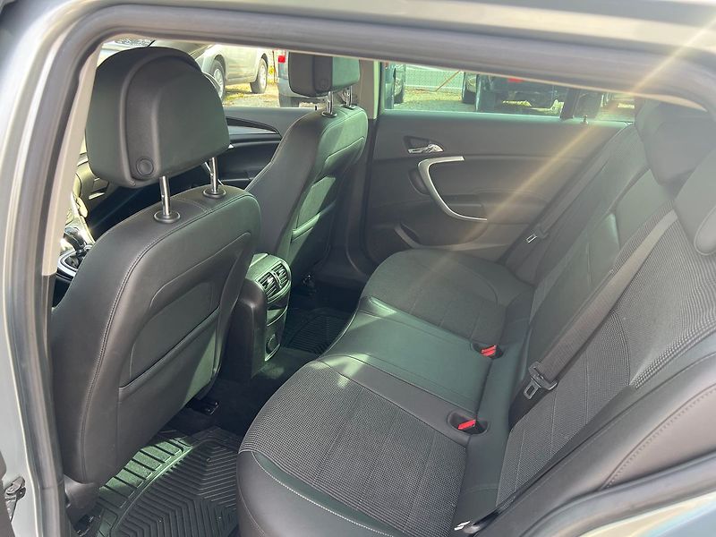 Opel Insignia 2.0 - fotka 8 z 15