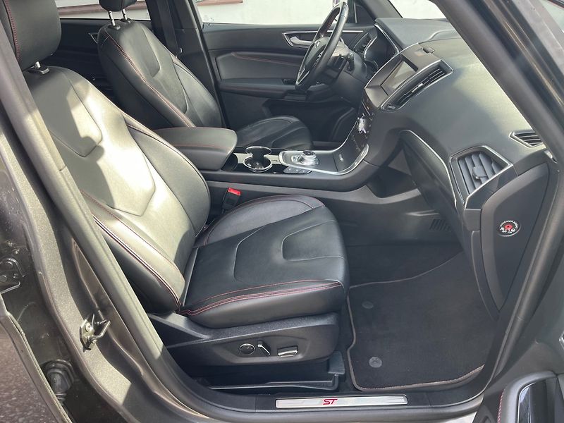 Ford S-MAX (2020) 2.0 TDCi ST Line 140 Kw - fotka 17 z 24