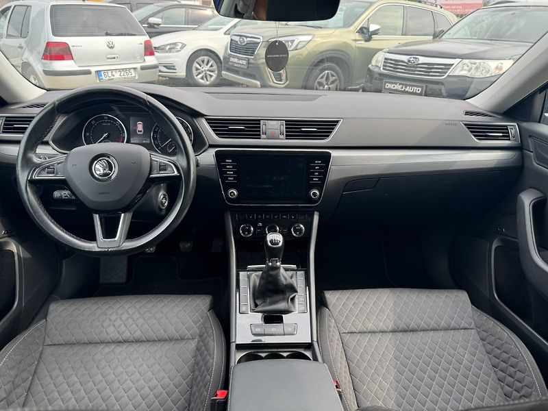 Škoda Superb (2018) 2,0 TDI 110 KW ČR 2. MAJ - fotka 24 z 50