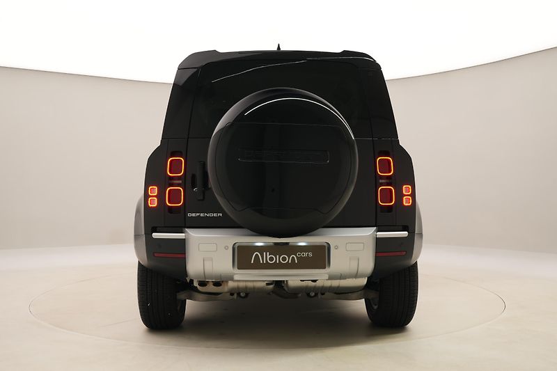 Land Rover Defender 110 D200 S AWD AUT CZ - fotka 11 z 46