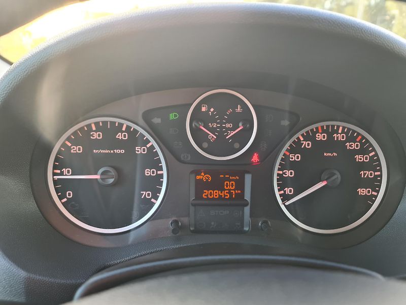 Fiat Scudo (2015) LONG 2.0 120-KW KLIMA OLOMOUC - fotka 50 z 92