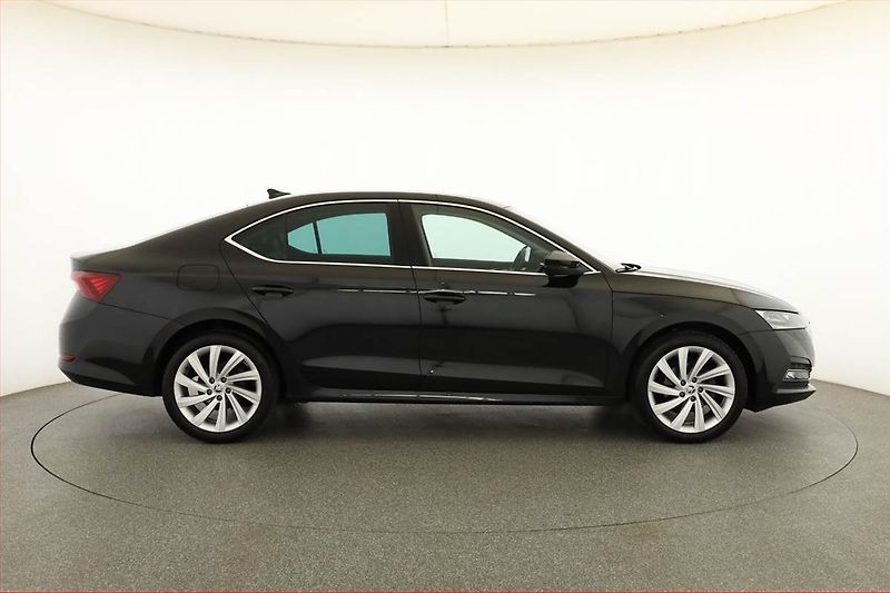Škoda Octavia (2024) Style 1.5 TSI e-tec - fotka 6 z 20