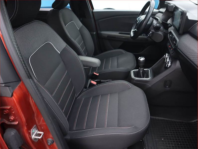 Dacia Jogger (2023) Comfort 1.0 TCe LPG, LPG - fotka 9 z 20