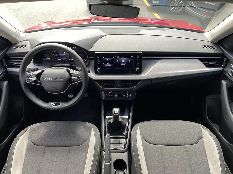 Škoda Kamiq 1,0 TSI 85 kW Top Selection - fotka 10 z 27