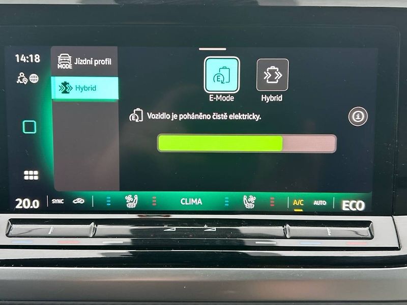 Volkswagen Multivan (2025) LONG 1.5 TSI PHEV 6DSG 4MOTION - fotka 27 z 35