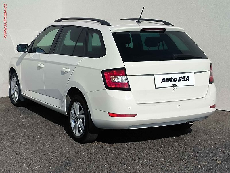 Škoda Fabia (2022) 1.0 TSi, 1.maj,ČR, Ambition - fotka 6 z 21
