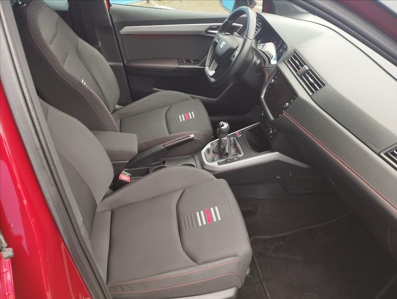 Seat Arona 1,0 TSi 85KW FR - fotka 8 z 23