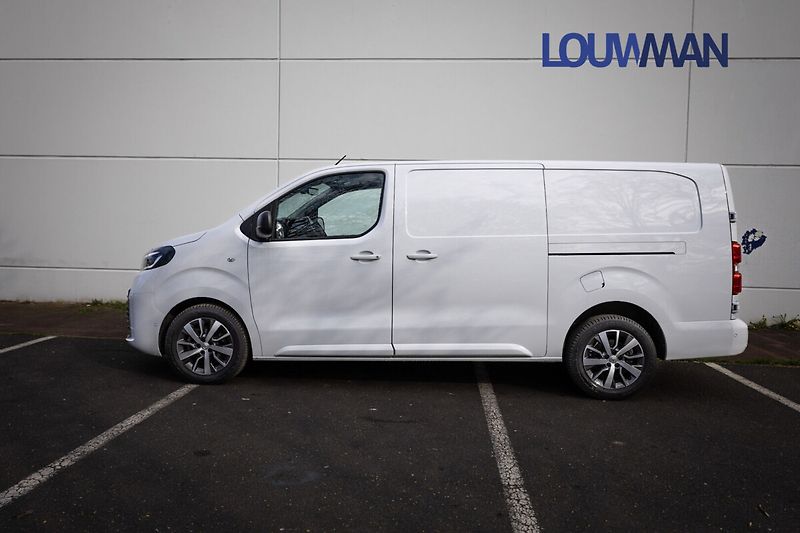 Toyota ProAce 2,0   Panel Van 144 L2 COMFORT - fotka 3 z 21