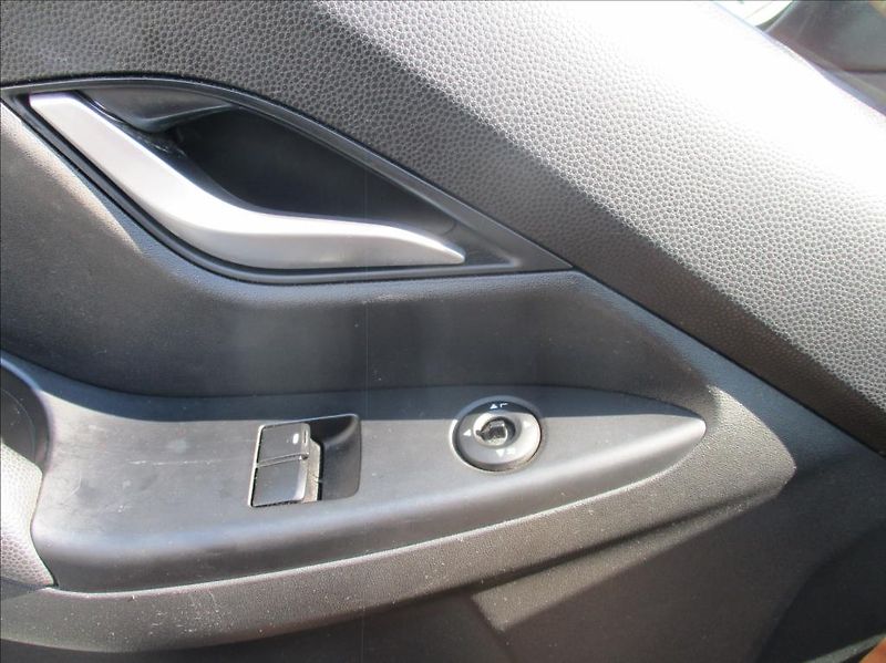 Hyundai ix20 1,6 CVVT, digiklima,servis,CZ, - fotka 27 z 39