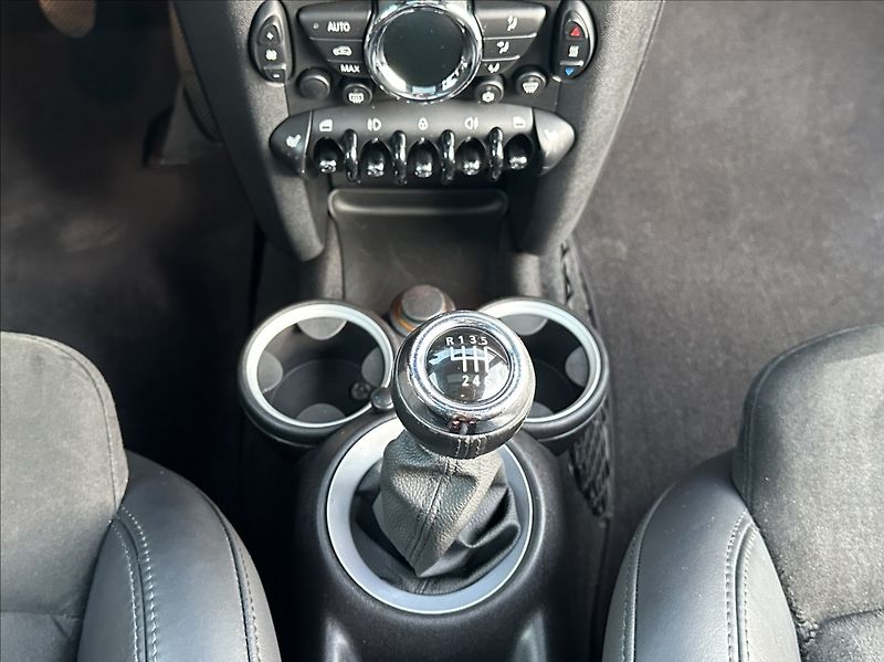 Mini Clubman 1,6 122PS  Chili JCW Recaro - fotka 29 z 50