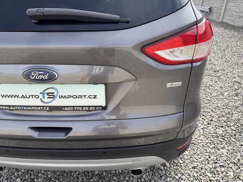 Ford Kuga 2.0TDCi 140PS 162TKM SERVIS!!! - fotka 41 z 162