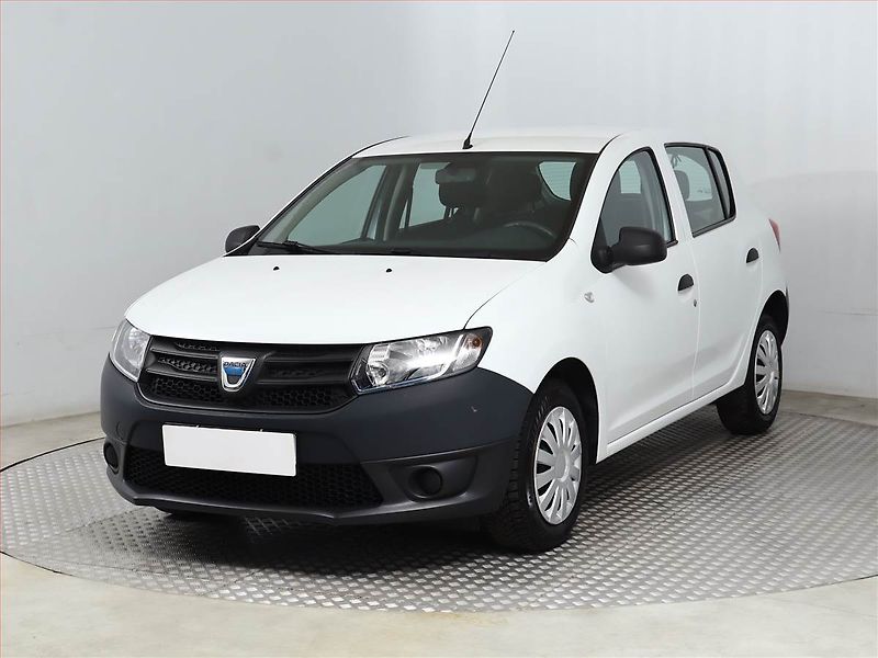 Dacia Sandero (2015) 1.2 16V - fotka 2 z 11