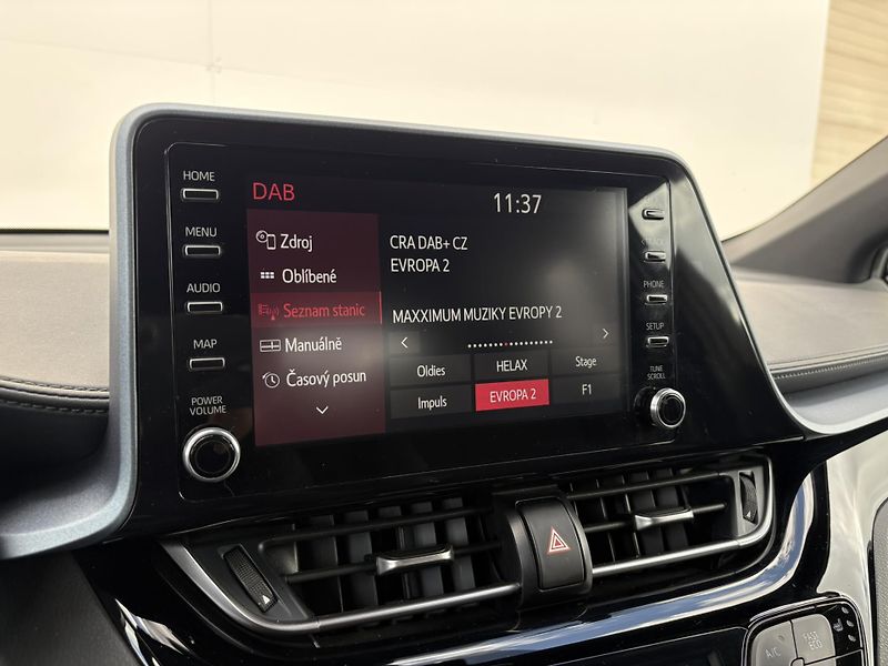Toyota C-HR 2.0 HSD e-CVT Selection - fotka 20 z 23