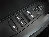 Peugeot 2008 (2023) Active 50 kWh, SoH 100% - náhled 15