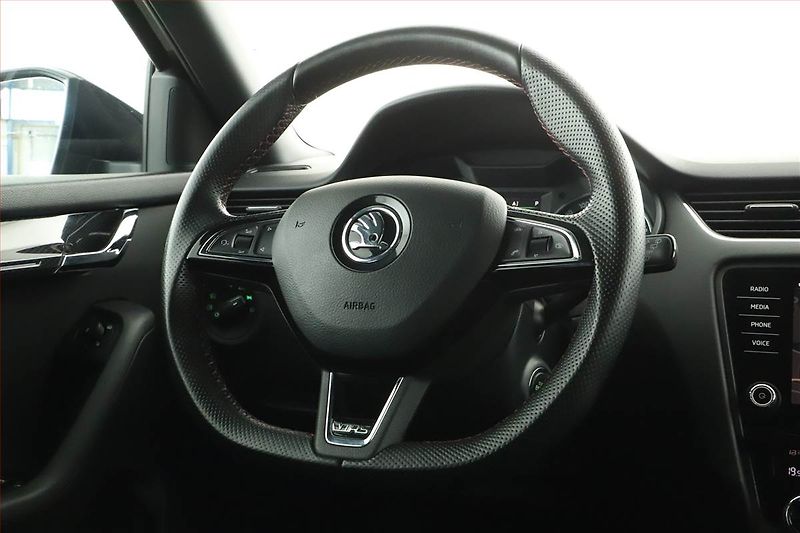 Škoda Octavia (2017) RS 2.0 TDI, Automat, Navi - fotka 16 z 17