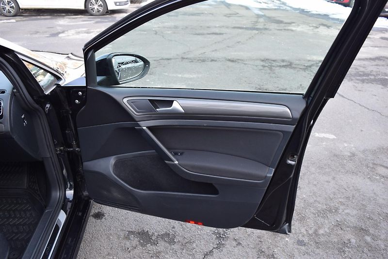 Volkswagen Golf Variant (2018) 1.4TSI 92kw COMFORTLIN PAN TAŽ - fotka 39 z 48