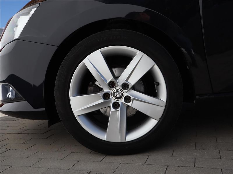 Škoda Fabia 1,2   TSi 66kW ParkPilot Klima - fotka 24 z 30