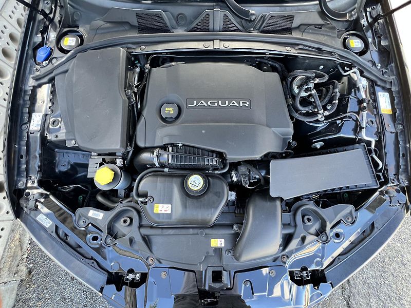 Jaguar XF 3.0D AUTOMAT KŮŽE NAVI KAMERA  - fotka 42 z 51