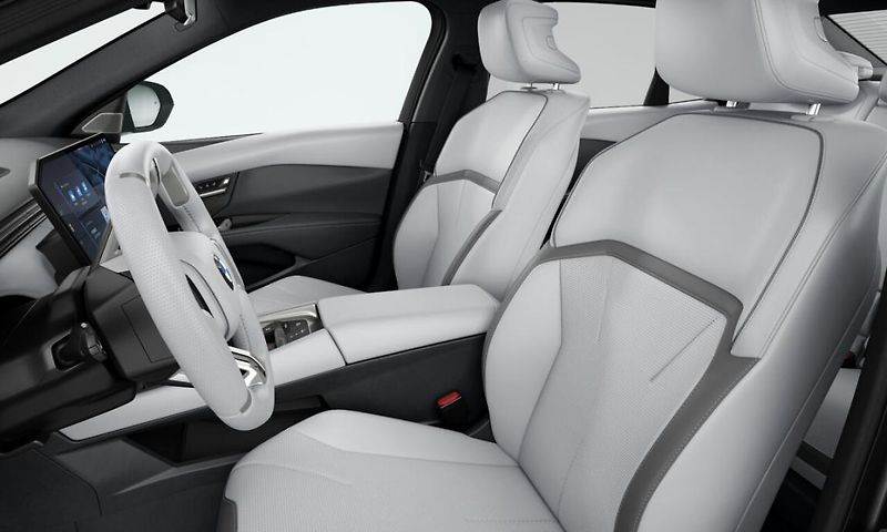 BMW Řada 3 i3 50 xDrive - fotka 3 z 4