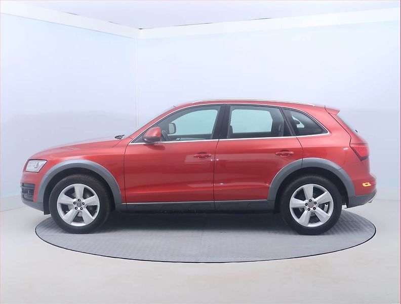 Audi Q5 (2013) S line 2.0 TDI, 4X4, Automat - fotka 3 z 15