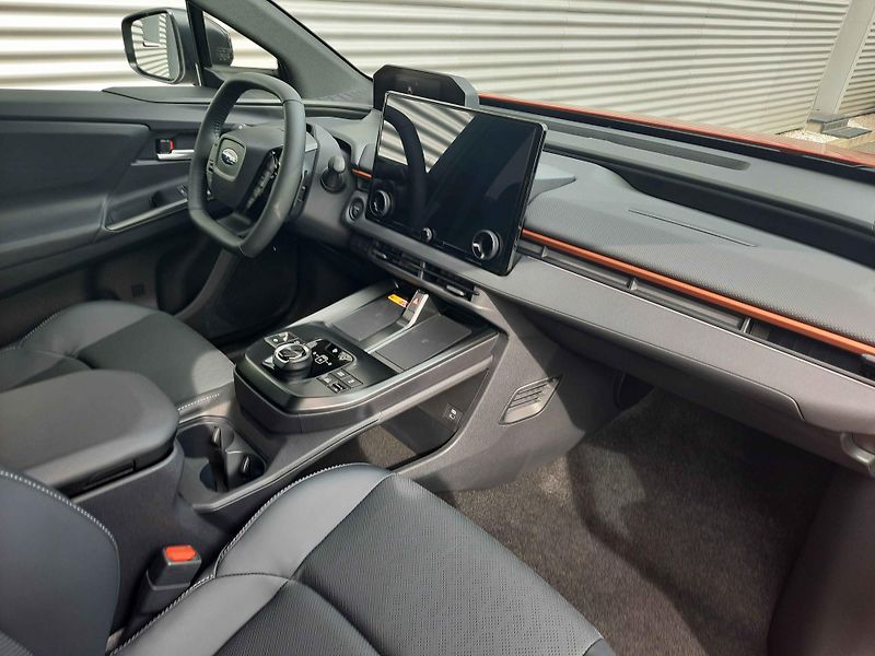 Subaru Uncharted (2026) Executive 77 kWh AWD 252 kW - fotka 54 z 55
