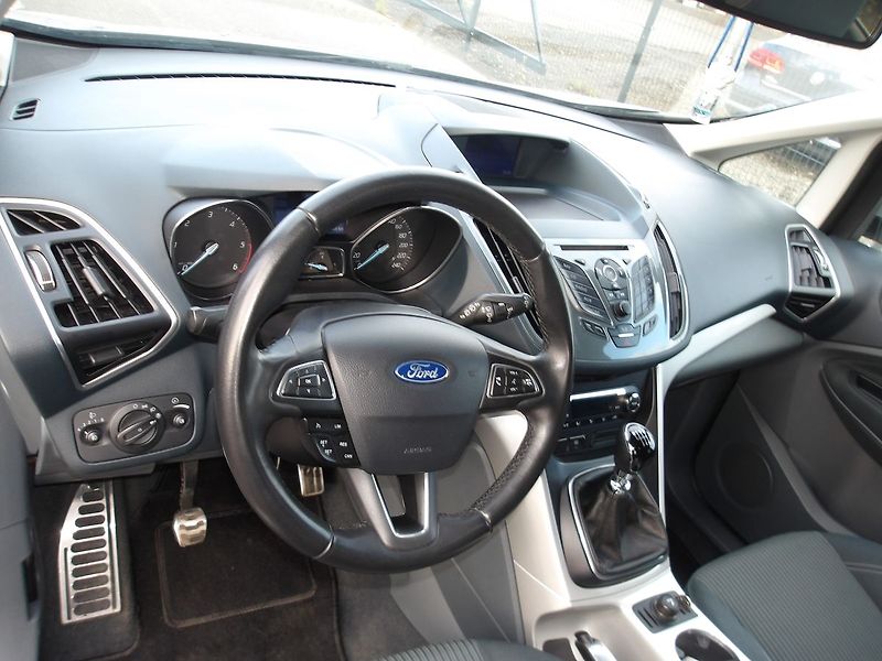Ford C-MAX 1,6TDCi KRASAVEC !!! 7 MÍST ! - fotka 15 z 27