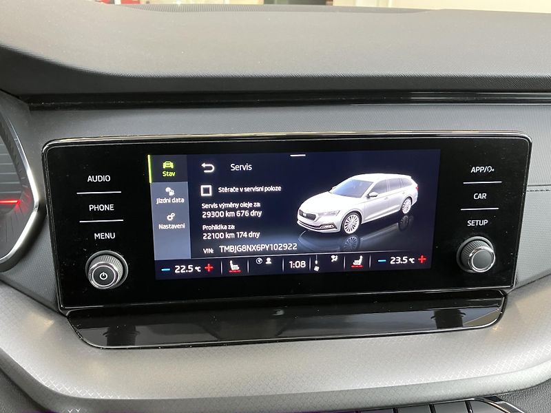Škoda Octavia 2.0 TDI 85kW Ambition Combi M6 - fotka 26 z 30