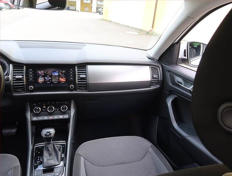 Škoda Kodiaq (2020) 2.0 TDI, digi klima - fotka 8 z 26