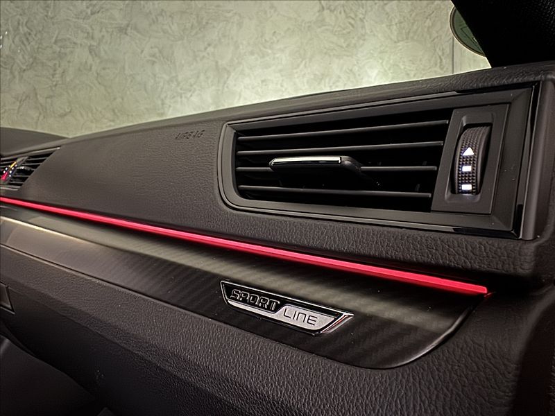 Škoda Superb 2,0 TDi  Sportline LED Virtual - fotka 46 z 48