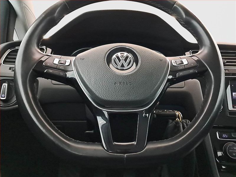 Volkswagen Golf (2014) Highline 1.6 TDI, Navi - fotka 16 z 16