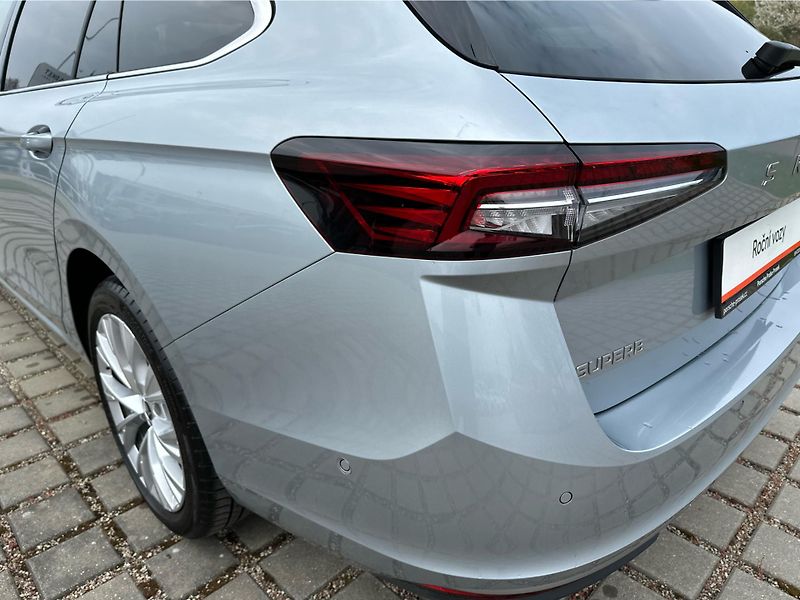 Škoda Superb 2,0 TDI / 142 kW 4x4 L&K, Tažn - fotka 14 z 26