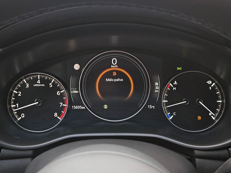 Mazda 3 2.5l e-SKYACTIV G, 1.majitel - fotka 21 z 31