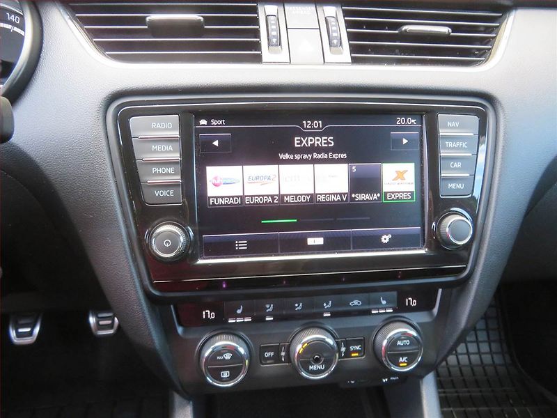 Škoda Octavia (2016) RS 2.0 TDI, Kůže, Navi - fotka 12 z 17