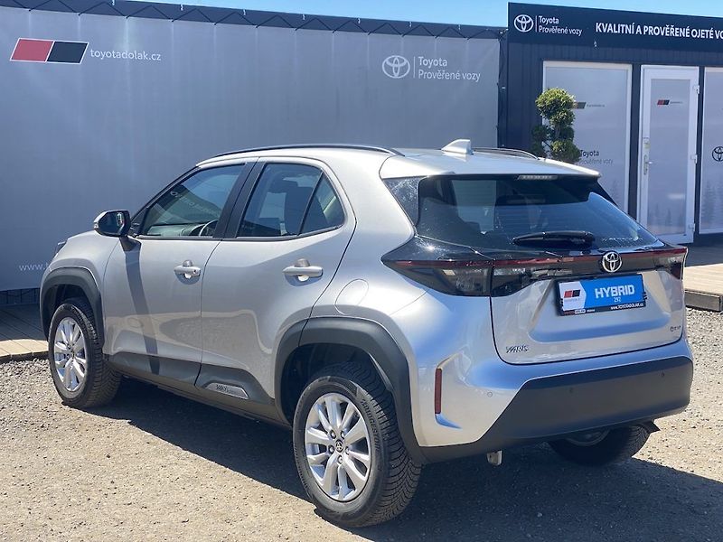 Toyota Yaris Cross 1.5HSD, ČR-1m, Comfort, DPH - fotka 5 z 14