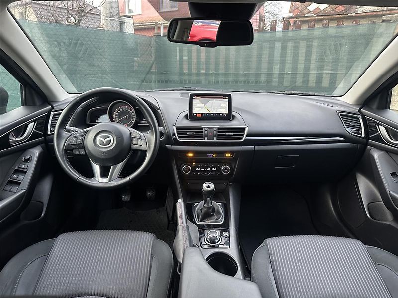 Mazda 3 2,0 121kw G165 TOP - fotka 14 z 22