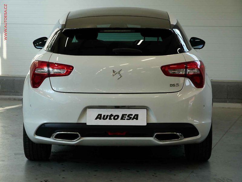 Citroën DS5 (2015) 2.0HDI, 1.maj,ČR, AT, TZ, AC - fotka 5 z 27
