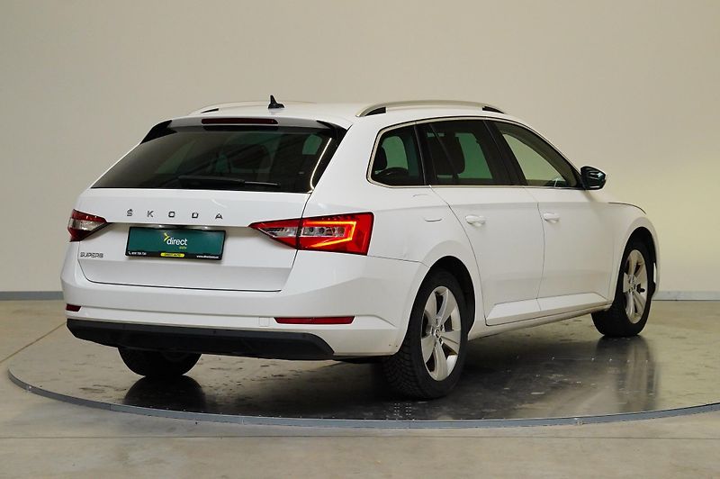 Škoda Superb - fotka 3 z 7