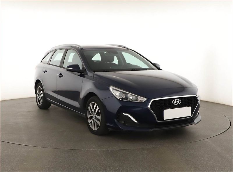 Hyundai i30 (2018) 1.6 CRDi, Automat, Tempomat - fotografie inzerátu