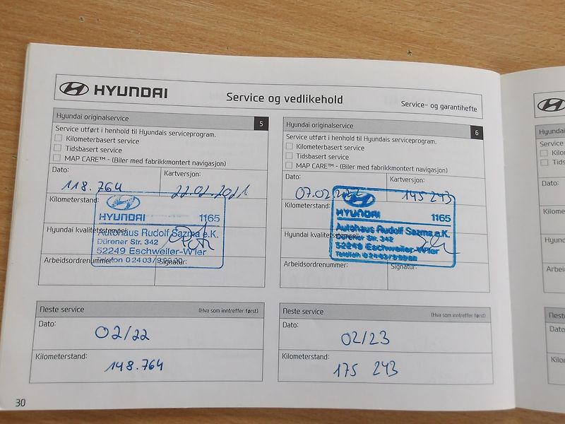 Hyundai i30 1,6CRDi  Automat!! 2 x kola! - fotka 29 z 34