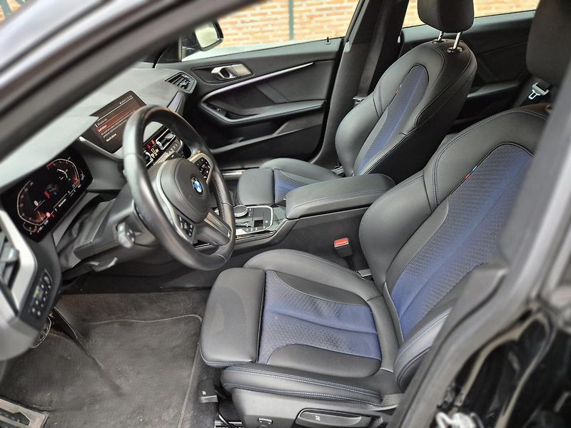 BMW Řada 2 (2022) 218i Gran Coupé M Sport - fotka 10 z 28