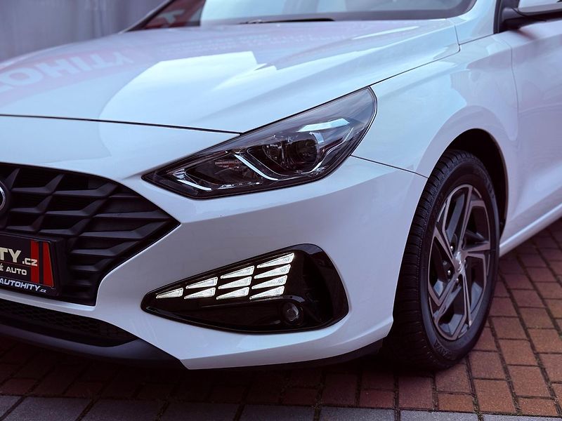 Hyundai i30 1.5i DPi Comfort, ČR, 1.Maj - fotka 3 z 23